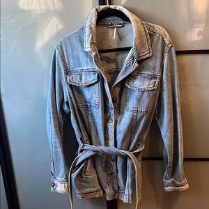 Blue Jean Jacket with Belted Waist and Classic Design